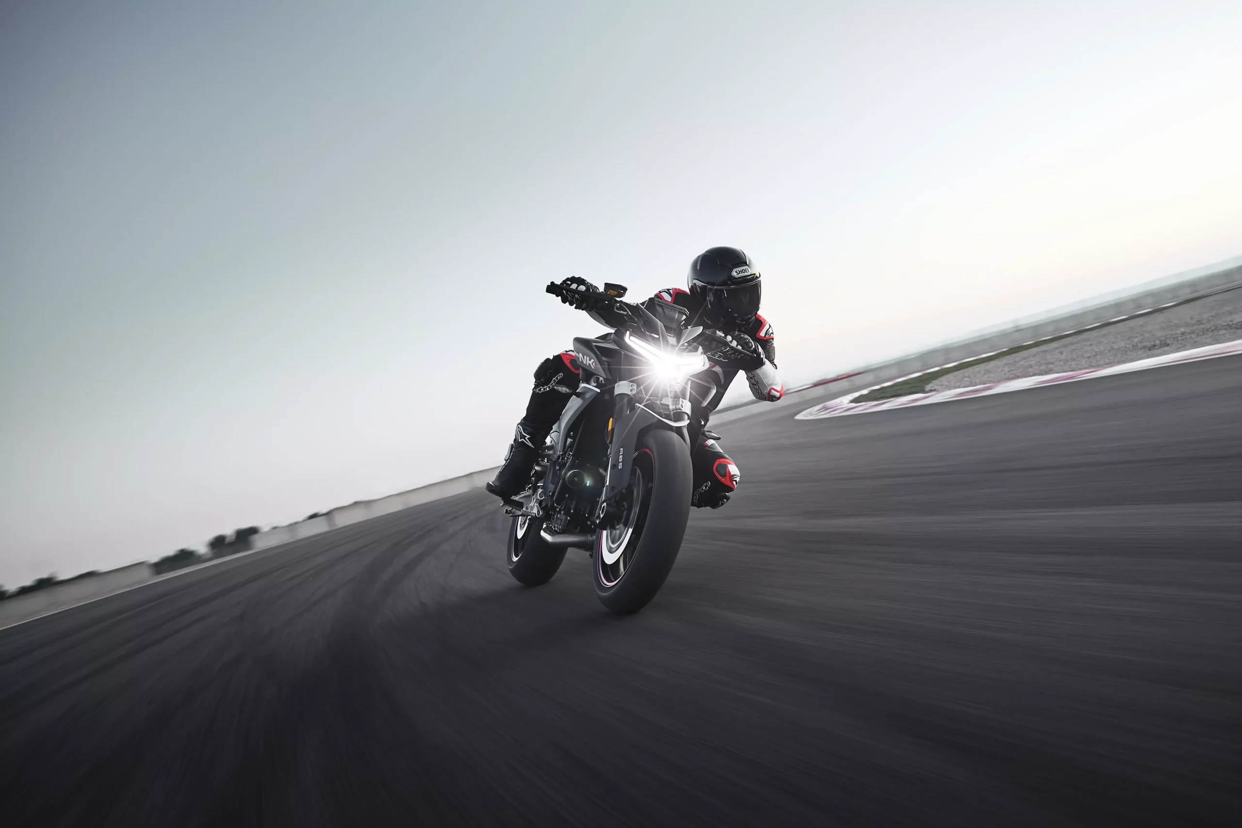 Read more about the article CFMoto 800NK Sport
